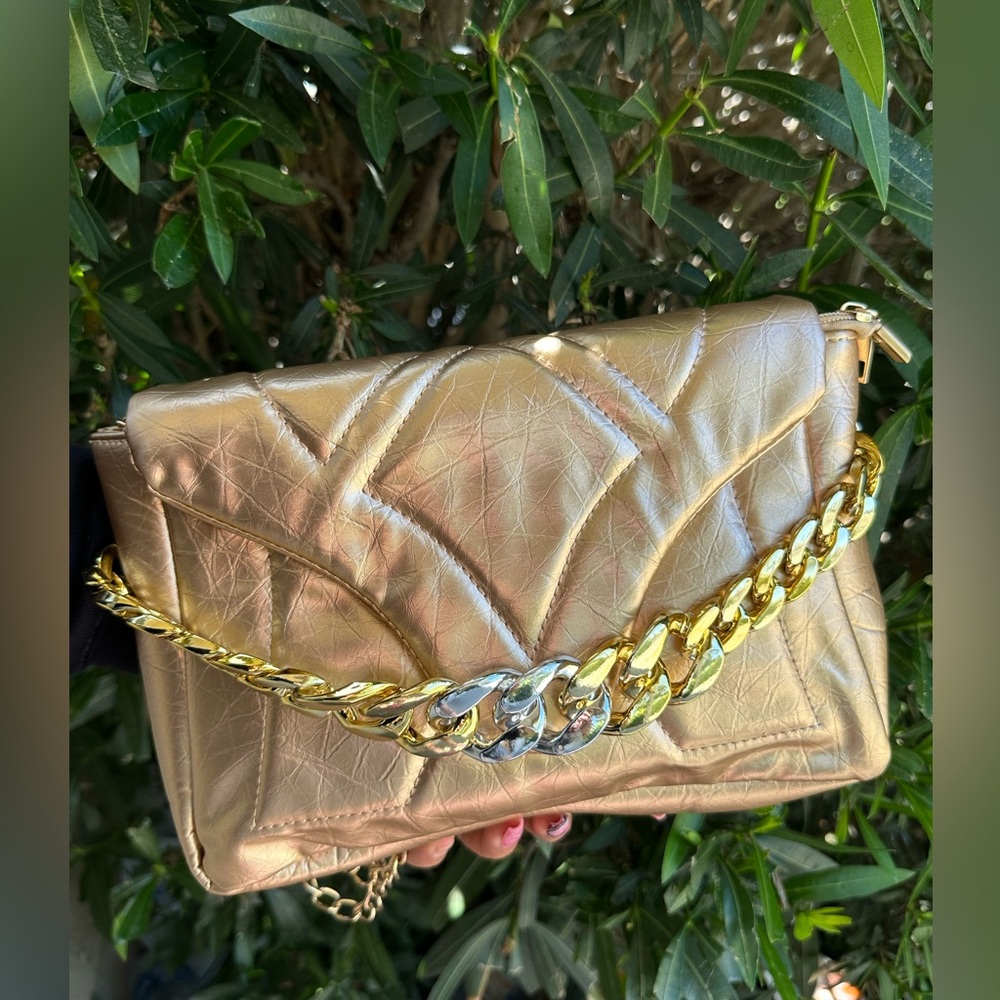 Shoulder bag gold woman’s bag with chain